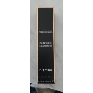 MAC SKINFINISH LIGHTSTRUCK LIQUID HIGHLIGHTER